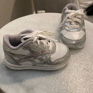Reebok baby shoes
